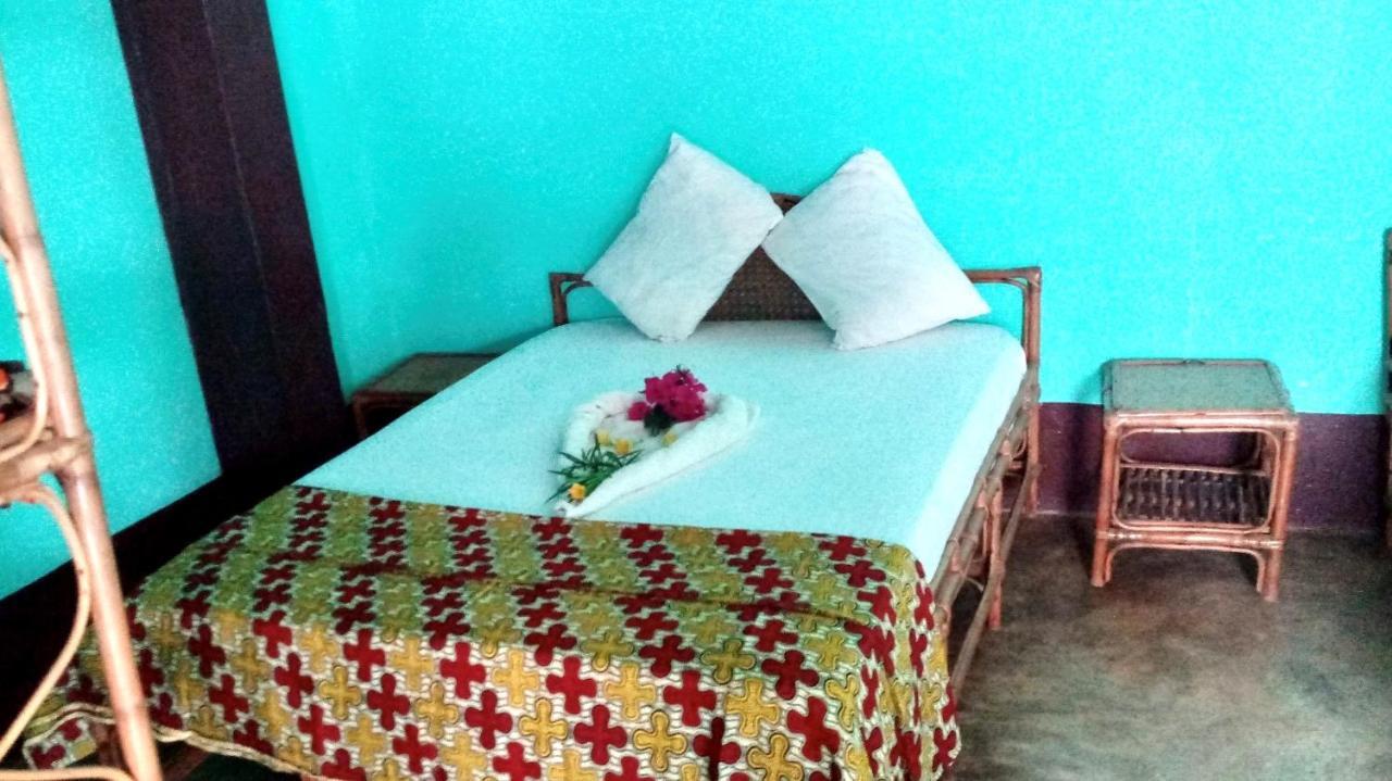 Mango Lodge Bubaque Rum bild